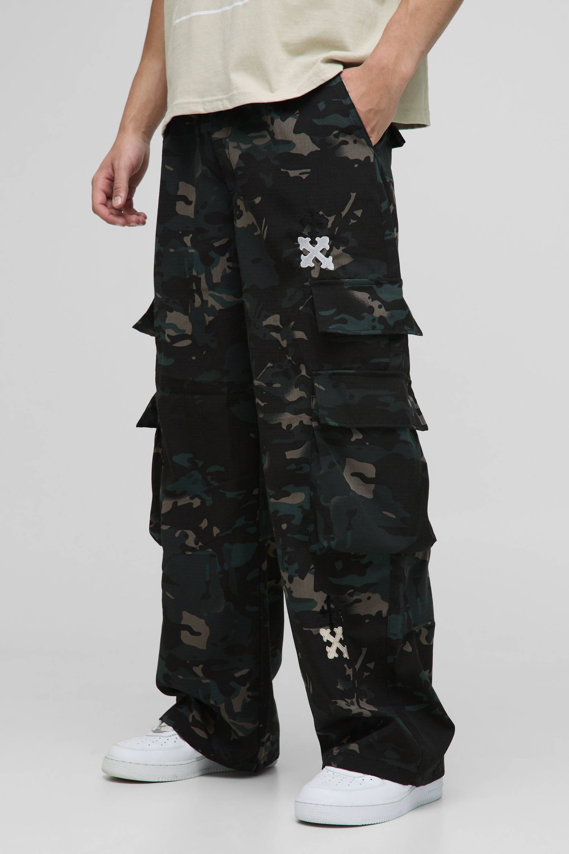 Lockere Camouflage Cargo-Hose mit Twill-Applikation - Khaki - 30R, Khaki von boohooman