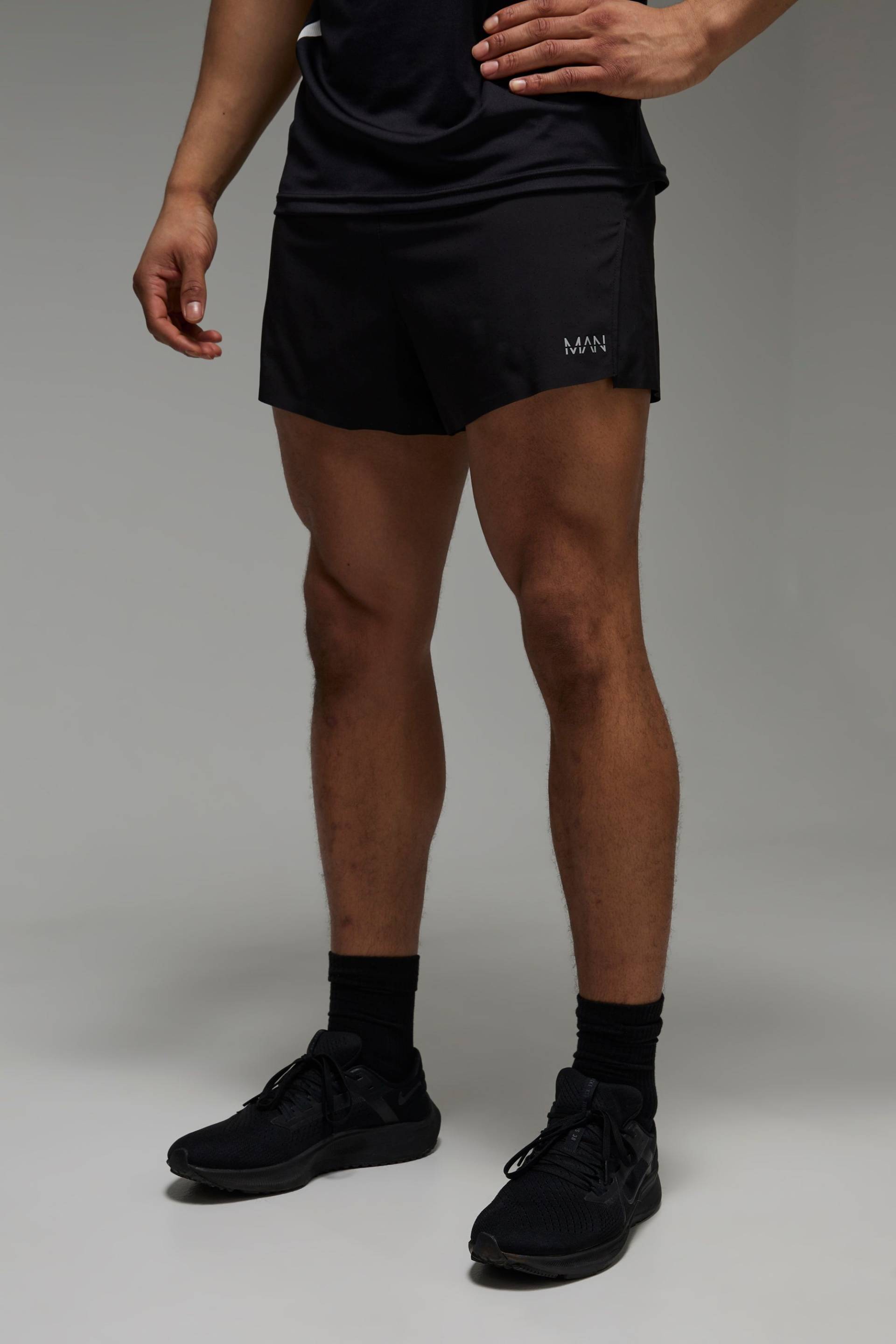 Man Active 3-in-1 Laufshorts mit geteiltem Saum - Schwarz - M, Schwarz von boohooman
