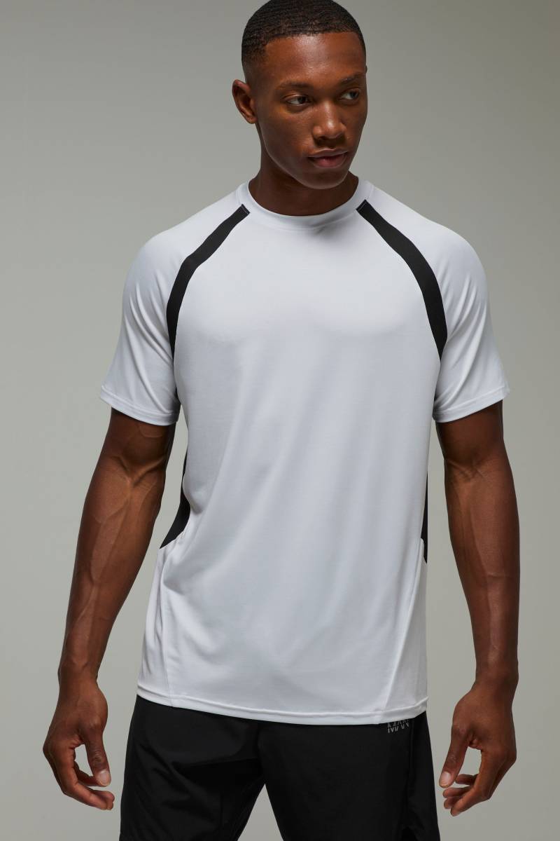 Man Active Colorblock T-Shirt - Weiß - XS, Weiß von boohooman