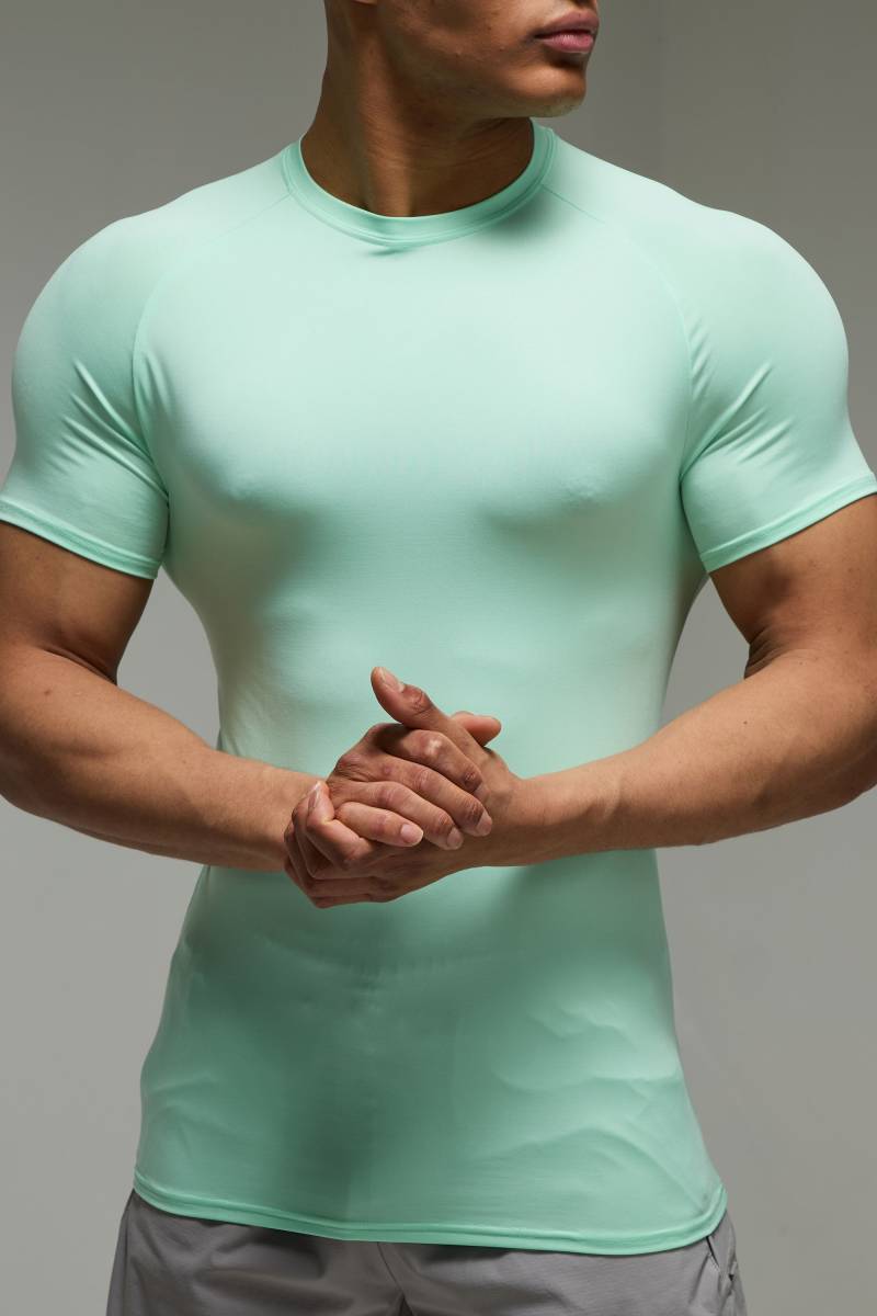 Man Active Lightweight Essentials Fitness Muscle Fit T-Shirt mit Raglanärmeln - Grün - M, Grün von boohooman