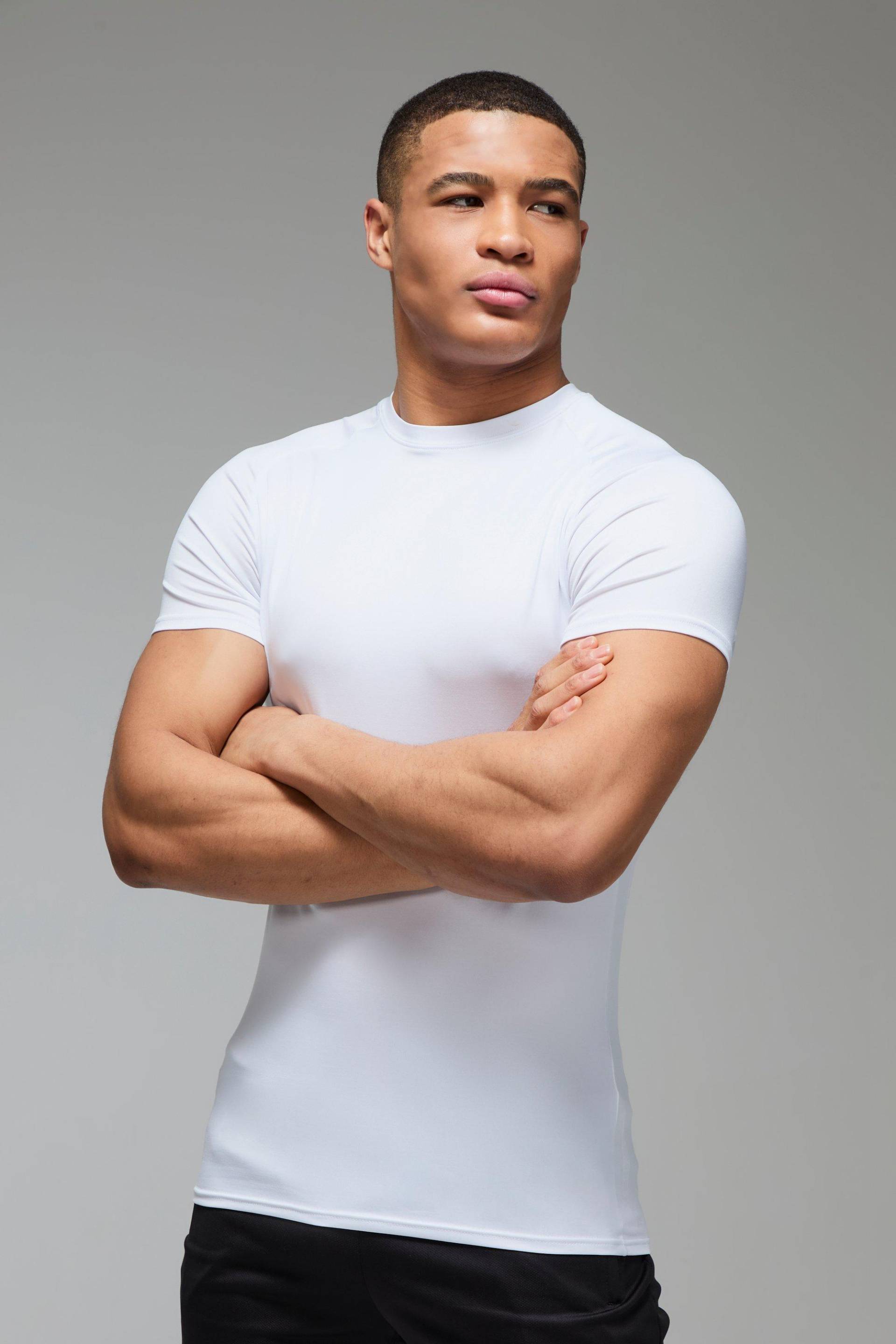 Man Active Lightweight Essentials Fitness Muscle Fit T-Shirt mit Raglanärmeln - Weiß - XS, Weiß von boohooman