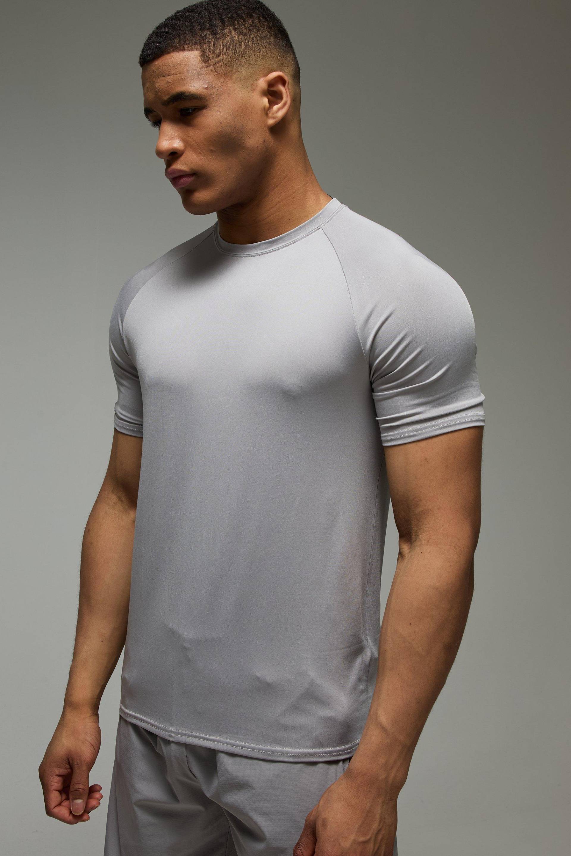 Man Active Lightweight Essentials Gym Raglan T-Shirt - Grau - XL, Grau von boohooman