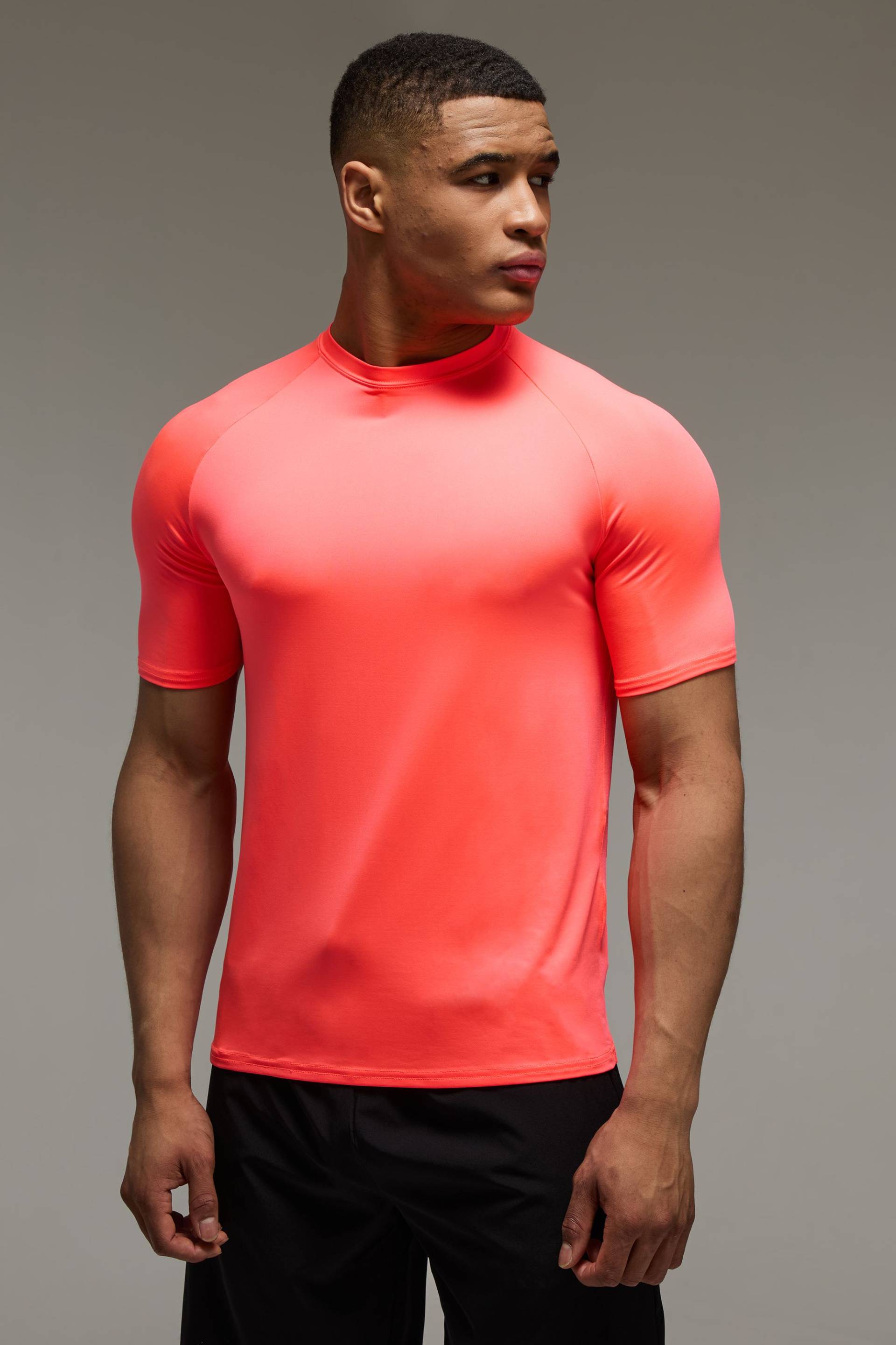 Man Active Lightweight Essentials Gym Raglan T-Shirt - Rosa - L, Rosa von boohooman