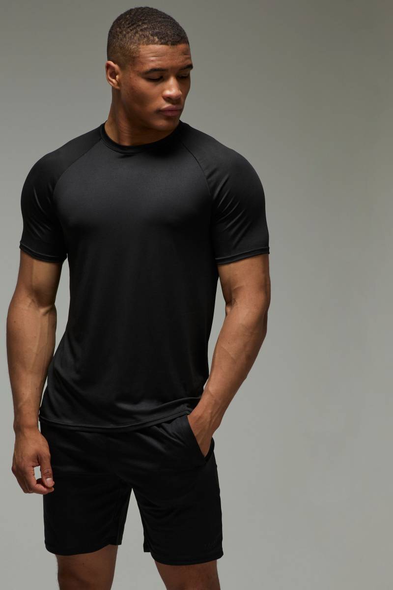 Man Active Lightweight Essentials Gym Raglan T-Shirt & Shorts Set - Schwarz - M, Schwarz von boohooman