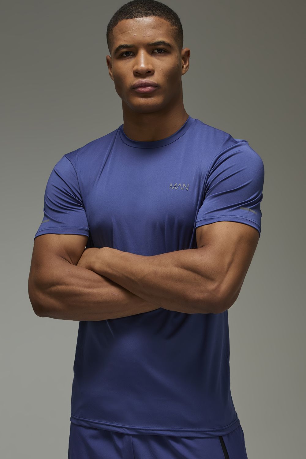 Man Active Performance T-Shirt - Blau - L, Blau von boohooman