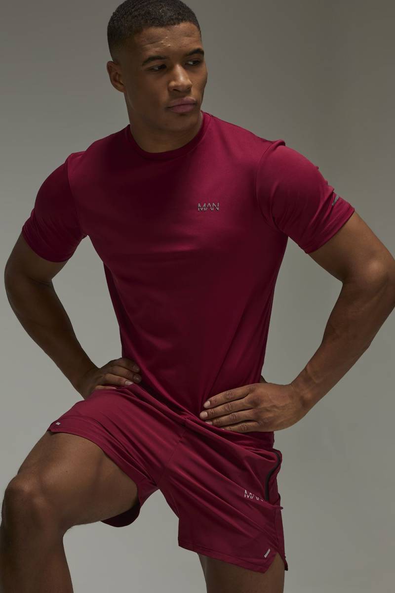 Man Active Performance T-Shirt - Rot - XS, Rot von boohooman