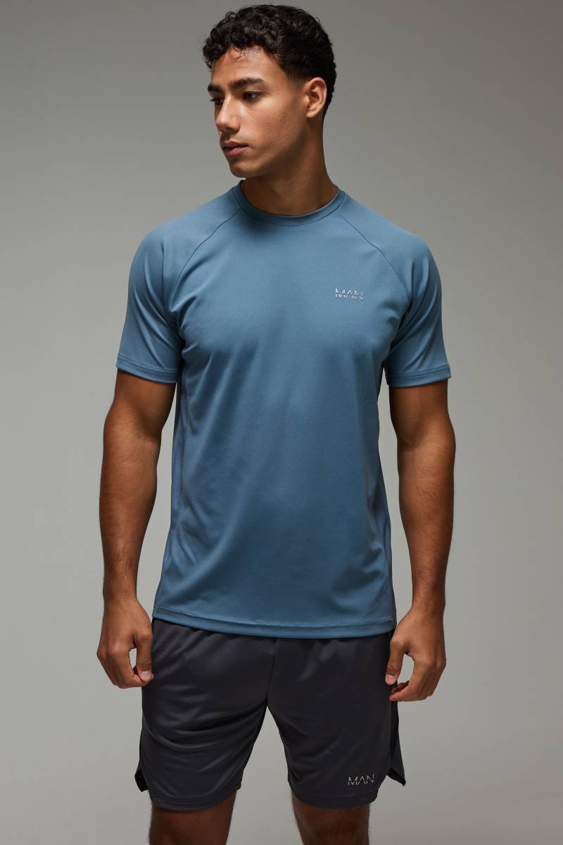 Man Active Performance T-Shirt & Shorts - Grau - 2XL, Grau von boohooman