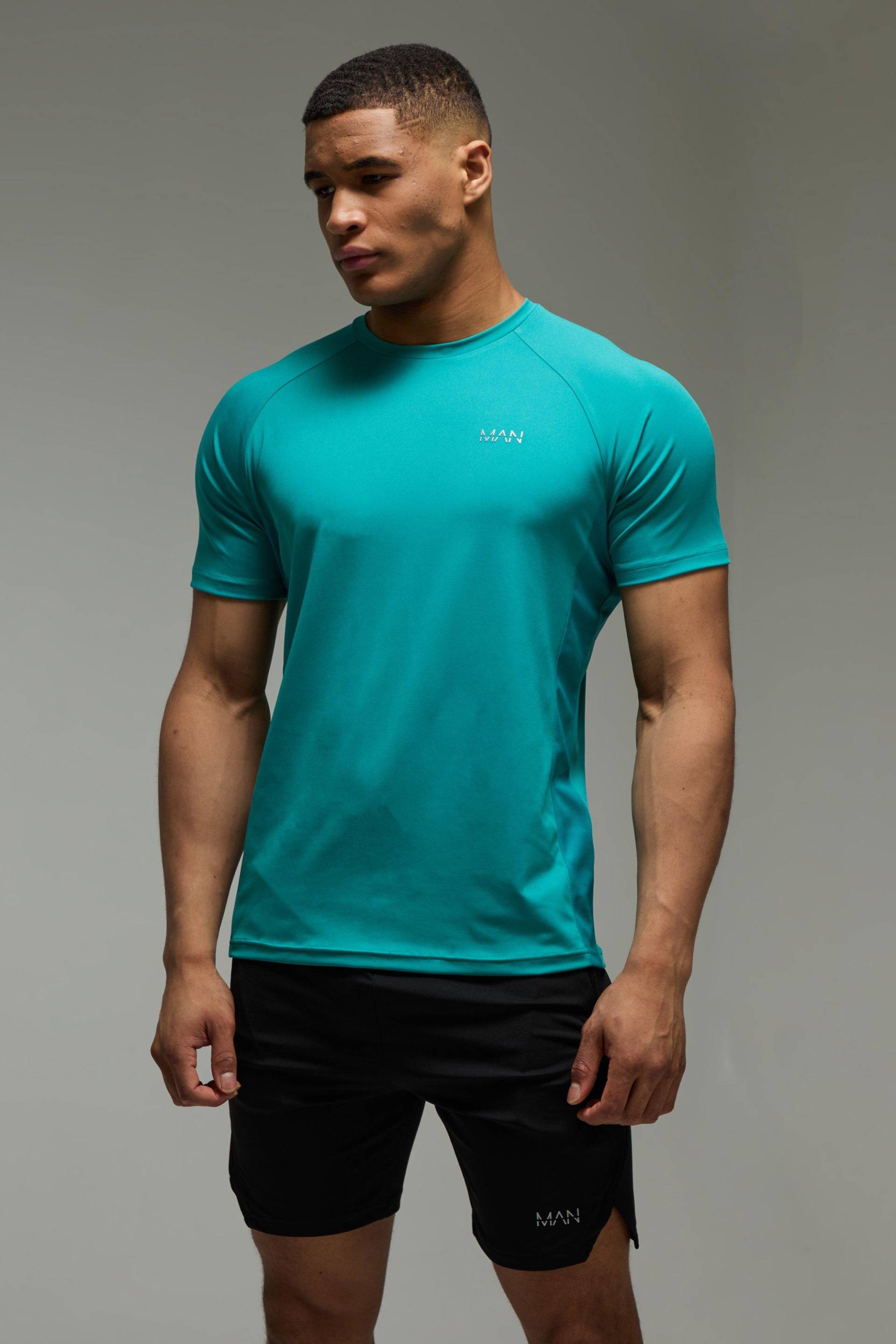 Man Active Performance T-Shirt & Shorts - Petrol - XS, Petrol von boohooman