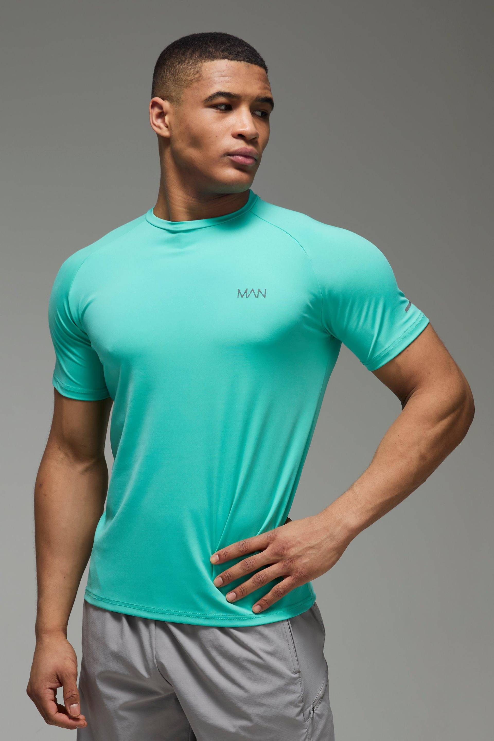 Man Active Raglan T-Shirt - Grün - S, Grün von boohooman