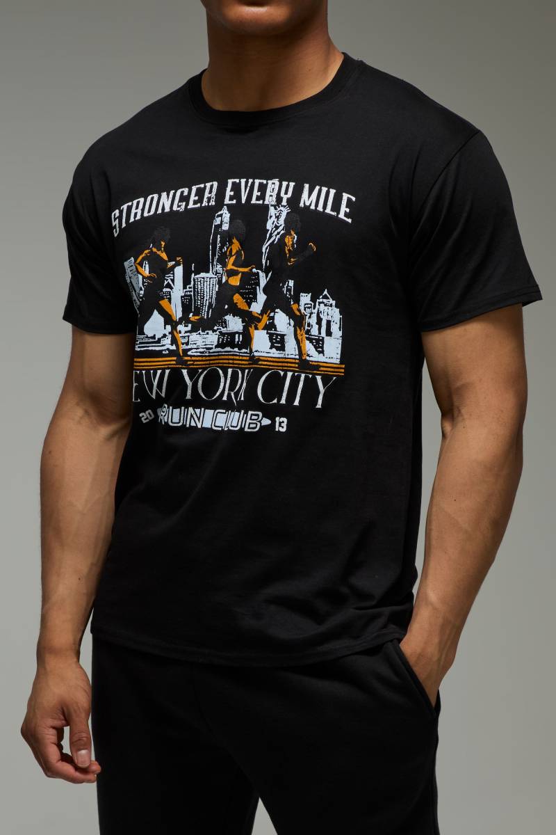 Man Active T-Shirt mit NYC Run Club Print - Schwarz - XS, Schwarz Man Active T-Shirt mit NYC Run Club Print - Schwarz - XS, Schwarz von boohooman