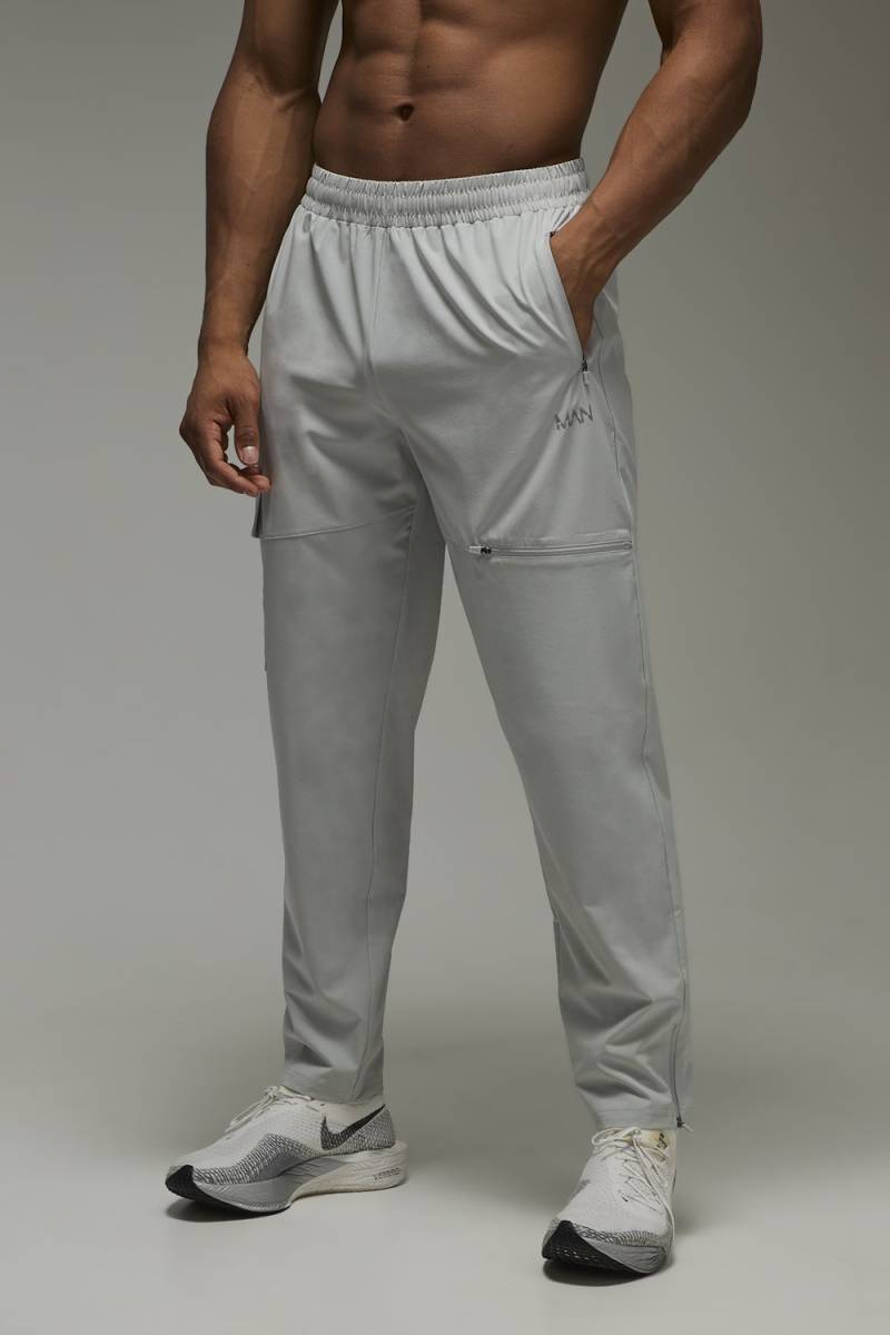 Man Active Cargo-Jogginghose mit Reißverschluss-Tasche - Grau - XL, Grau von boohooman