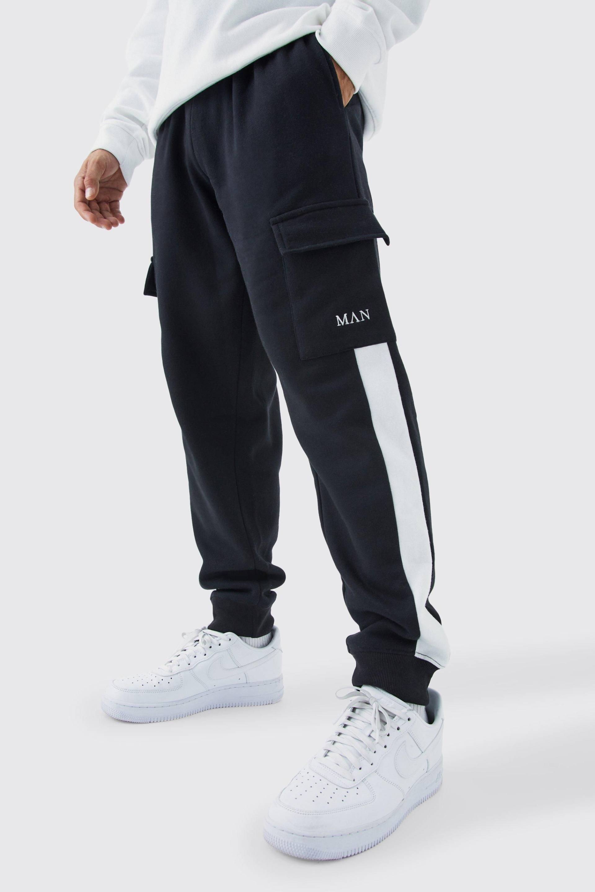 Man Gold Jogginghose mit Cargo-Taschen von boohooman