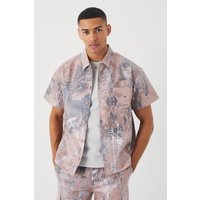 Mens Kurzärmliges kastiges PU-Hemd mit abstraktem Print - Mehrfarbig - L, Mehrfarbig von boohooman