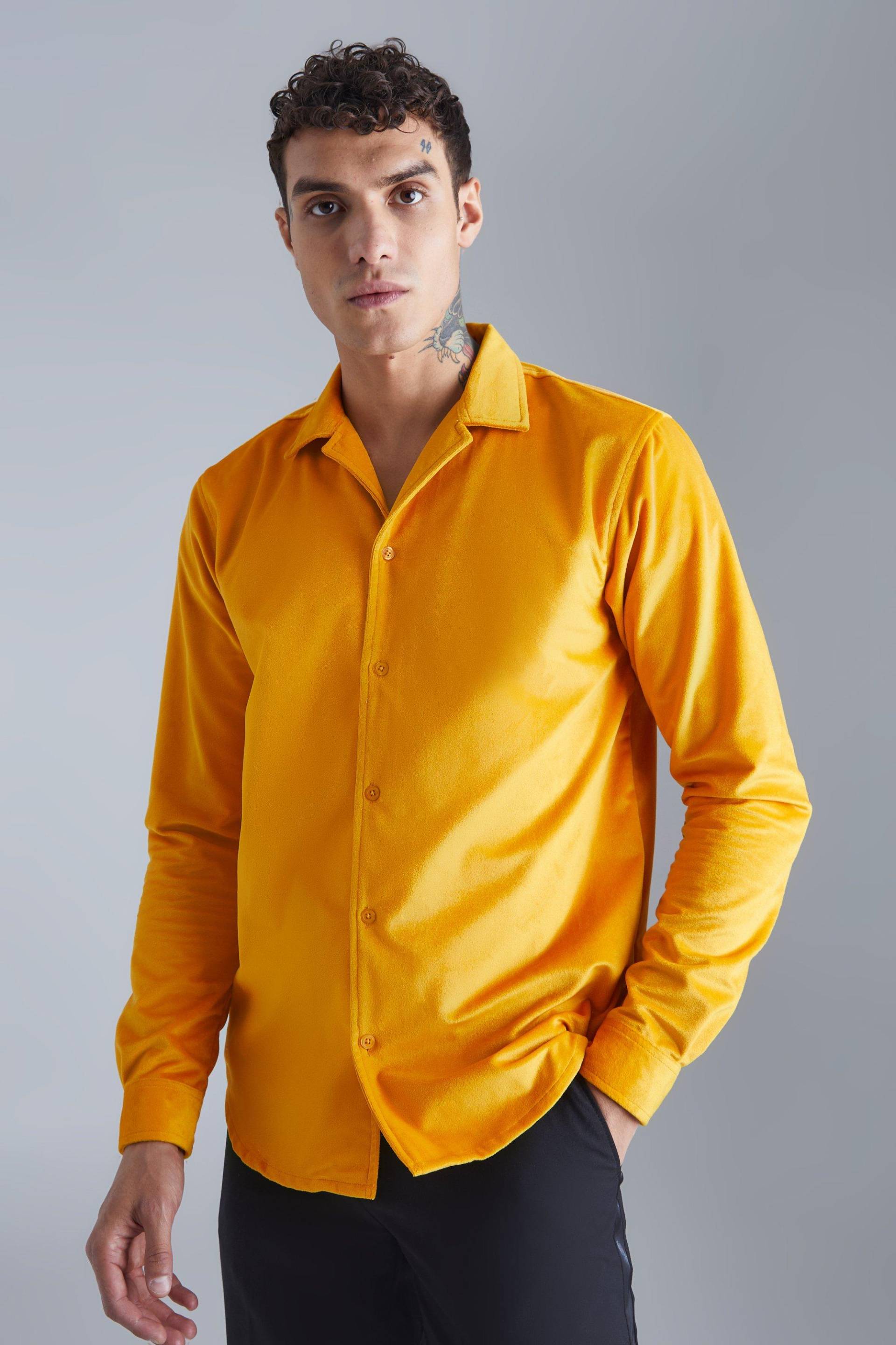 Mens Langärmliges Velour-Hemd - Gold - L, Gold von boohooman