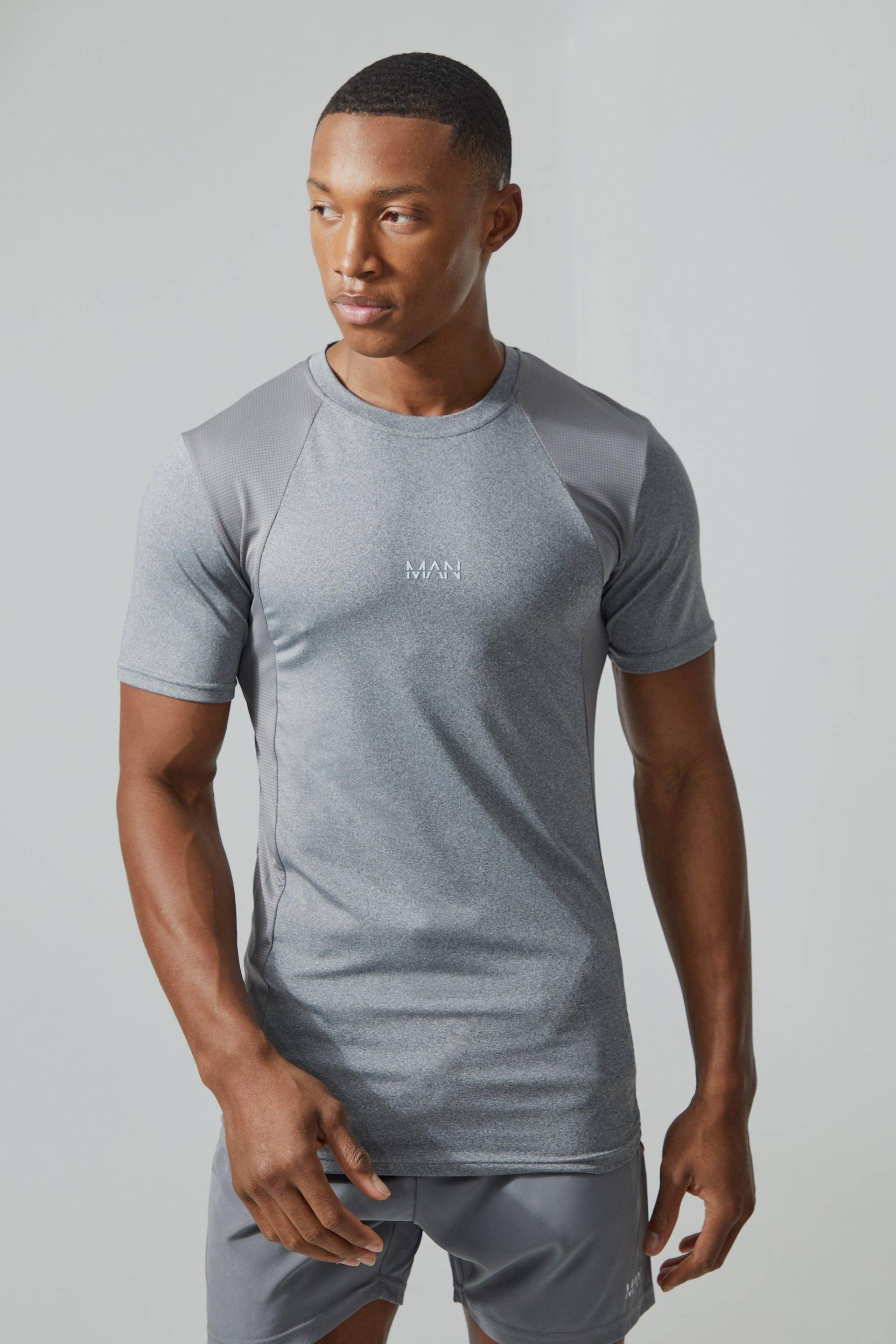 Mens Man Active Muscle Fit Mesh Colorblock T-Shirt - Grau - S, Grau von boohooman