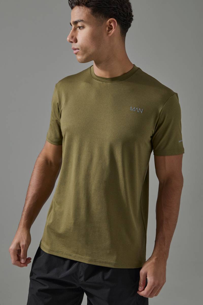 Man Active Performance T-Shirt - Khaki - S, Khaki von boohooman