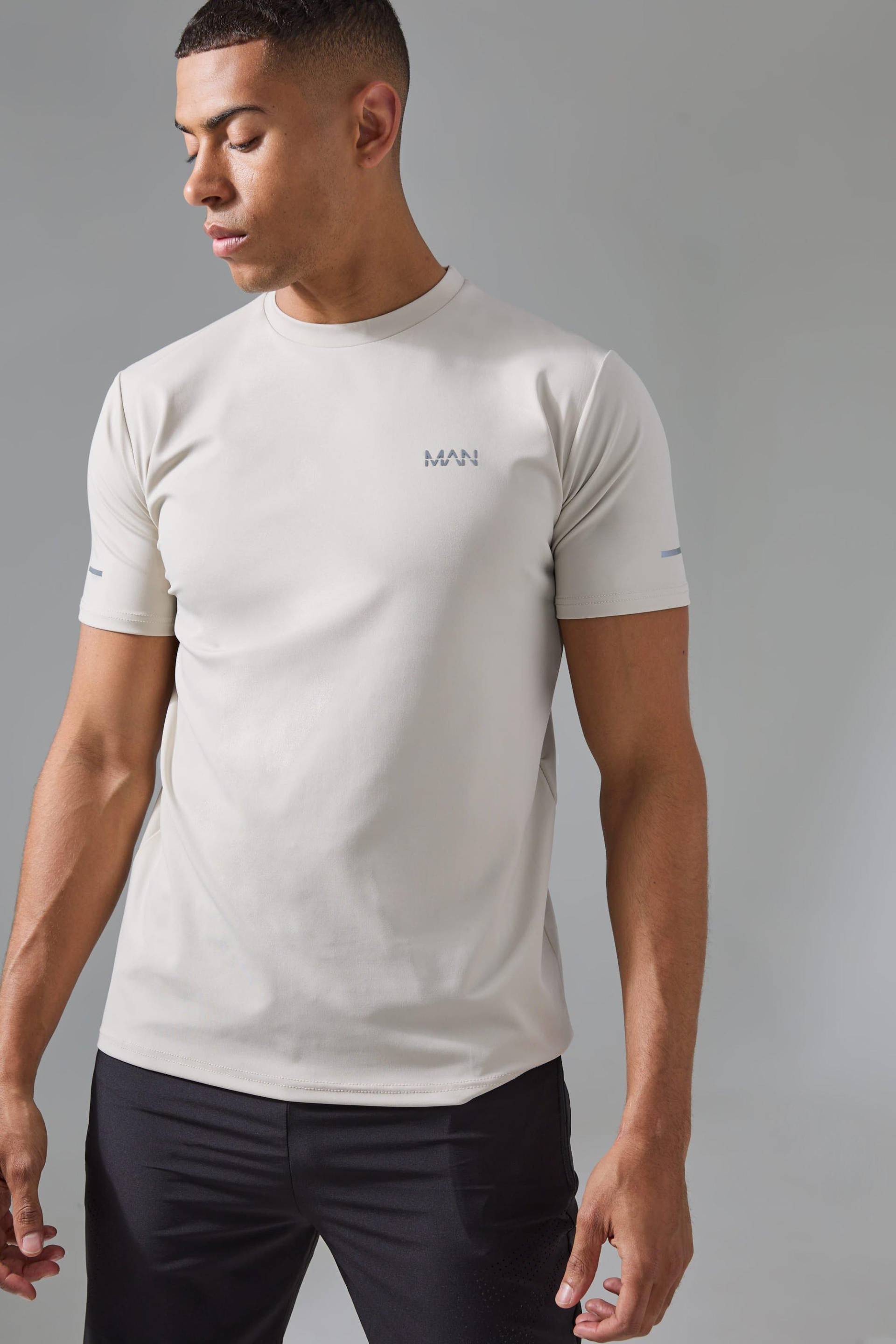 Man Active Performance T-Shirt - Grau - XS, Grau von boohooman