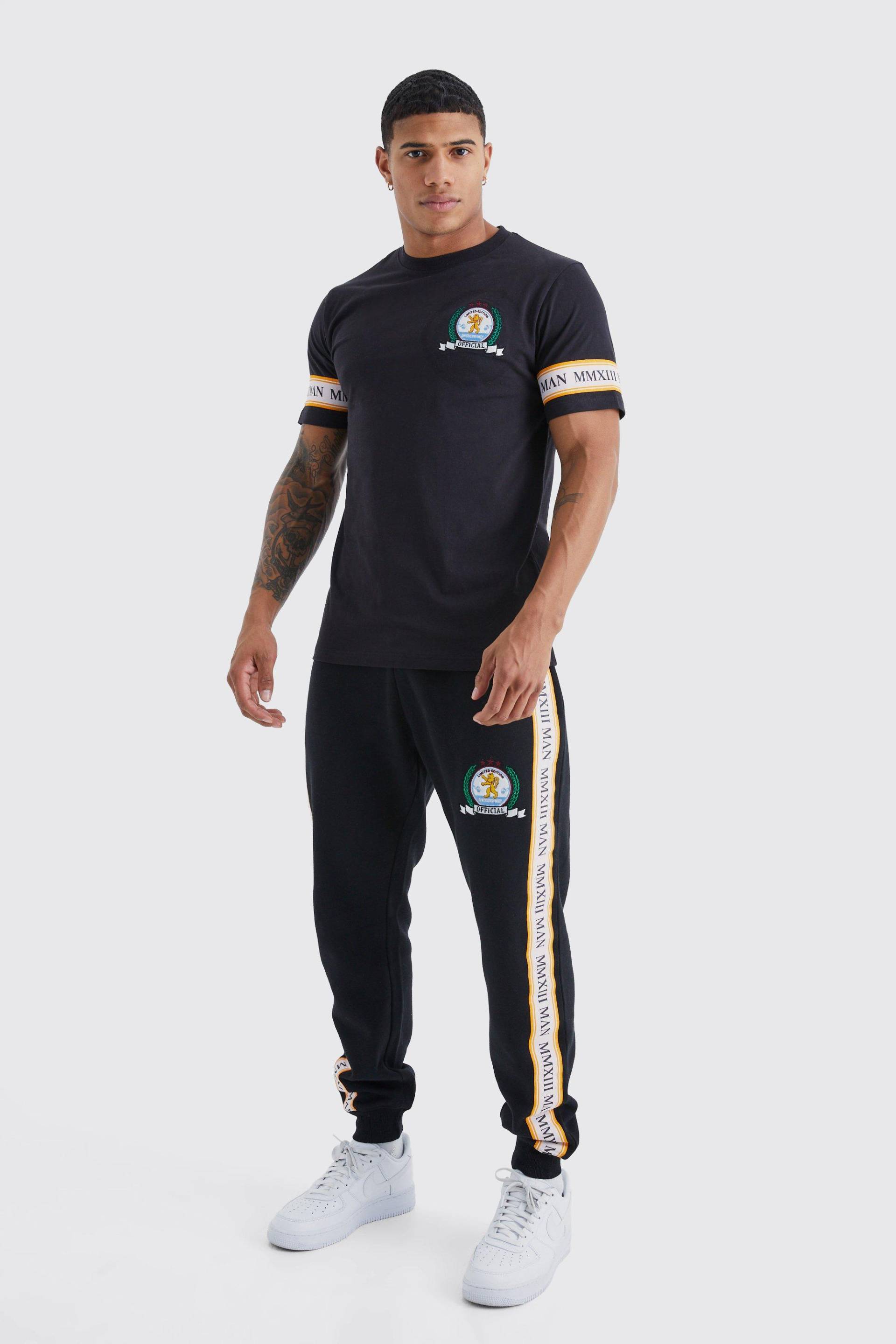 Mens T-Shirt und Jogginghose mit Man Gold Stickerei - Schwarz - M, Schwarz von boohooman