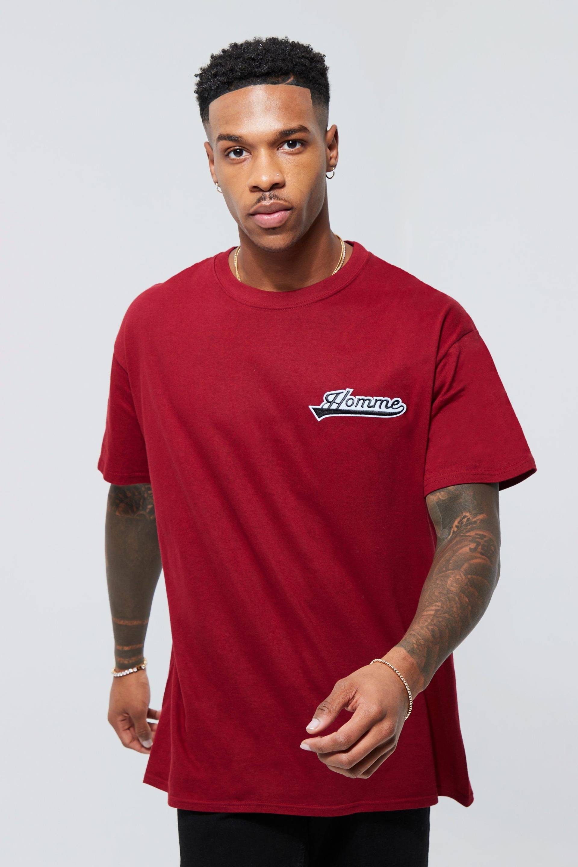 Mens Oversized Varsity Badge Applique T-shirt - Burgund - XS, Burgund von boohooman