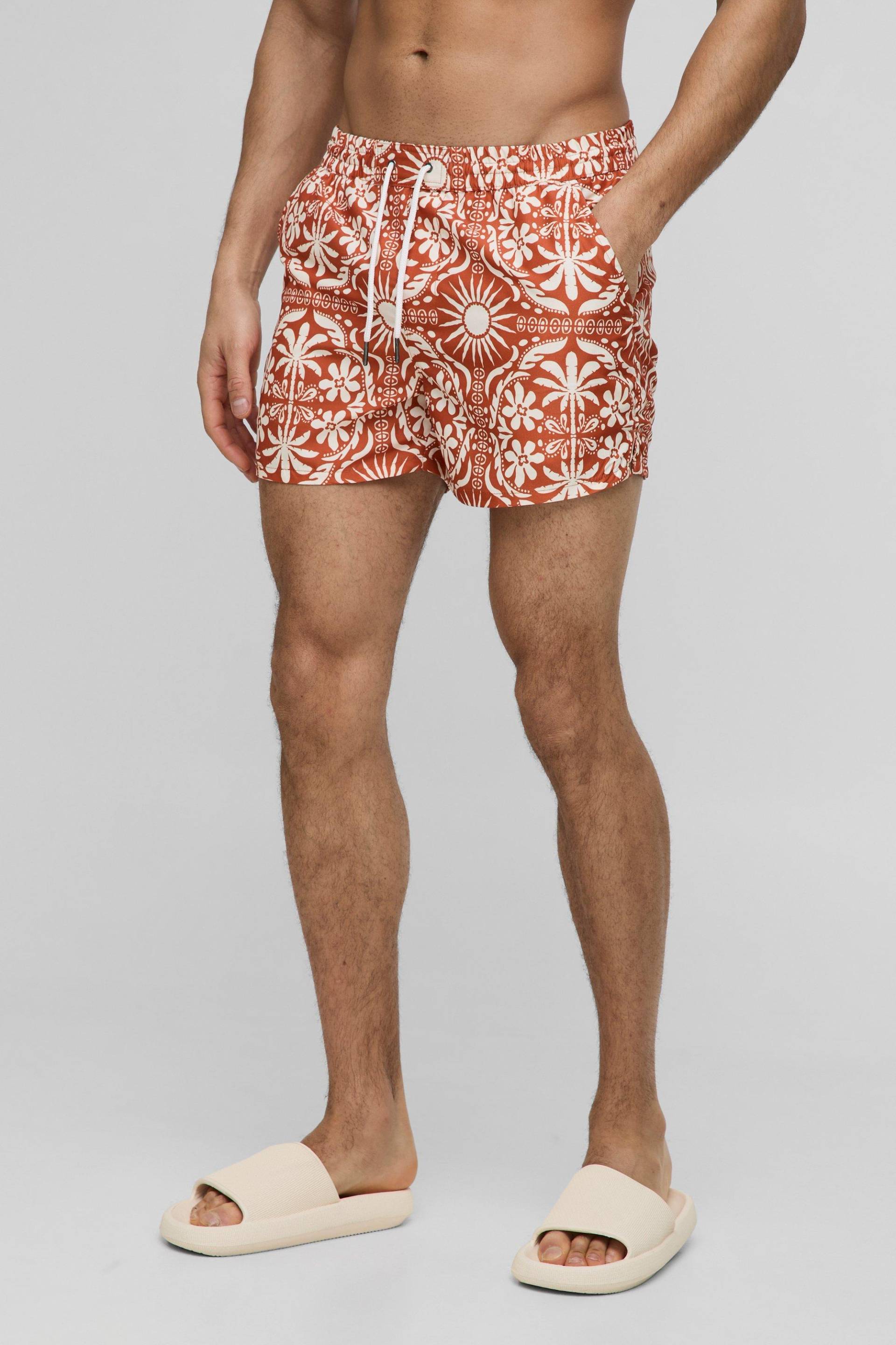 Mittellange Badehose mit abstraktem Print - Orange - L, Orange Mittellange Badehose mit abstraktem Print - Orange - L, Orange von boohooman