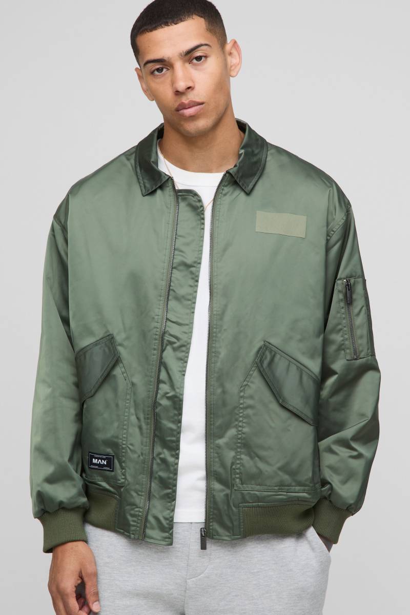 Oversize Nylon Fliegerjacke mit Kragen - Khaki - XS, Khaki Oversize Nylon Fliegerjacke mit Kragen - Khaki - XS, Khaki von boohooman