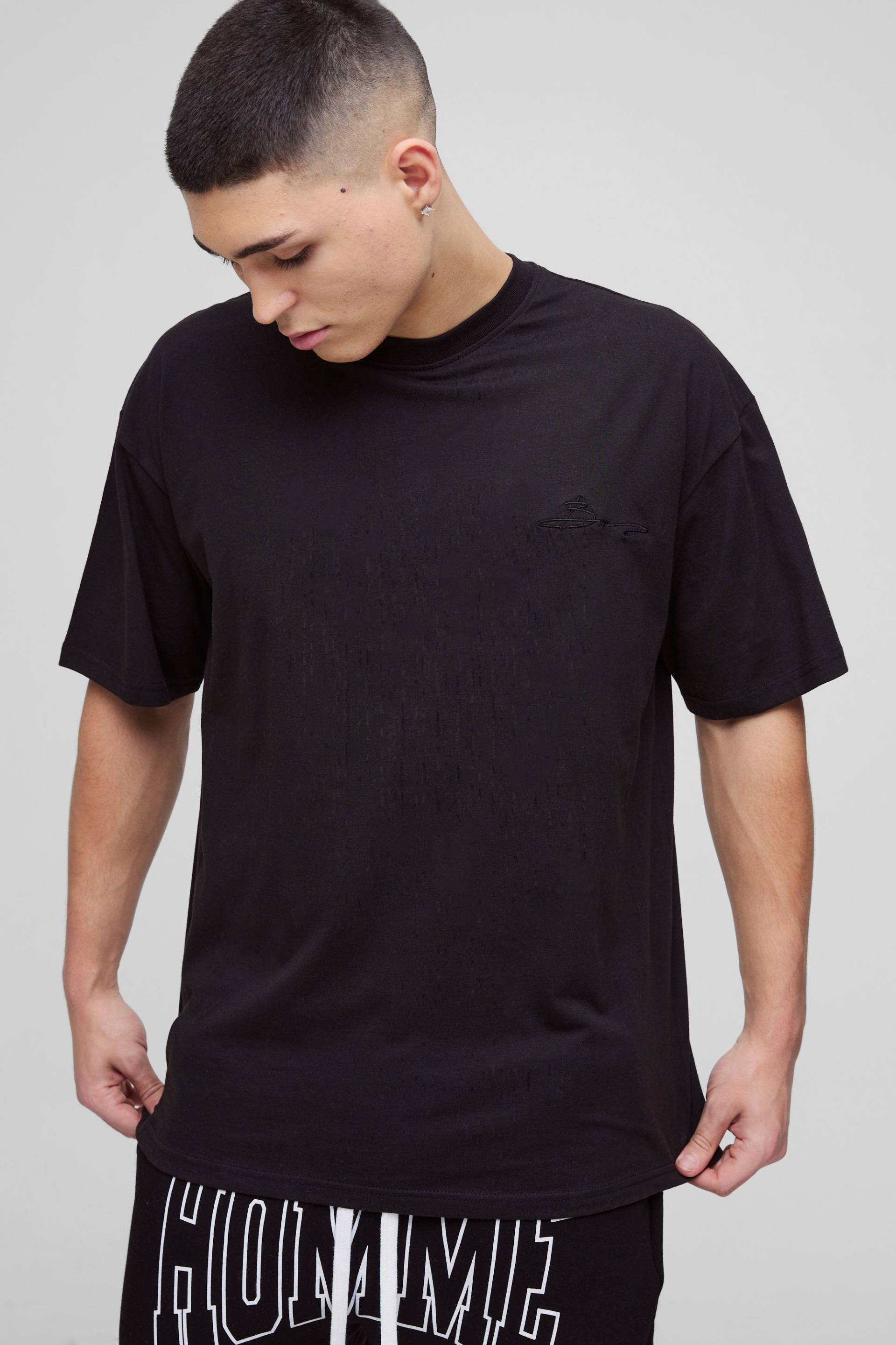 Oversize Rundhals T-Shirt mit BM Signature Stickerei von boohooman