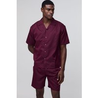 Oversize Satin-Hemd mit Schachbrett-Print & lockere Shorts - Rot - XS, Rot von boohooman