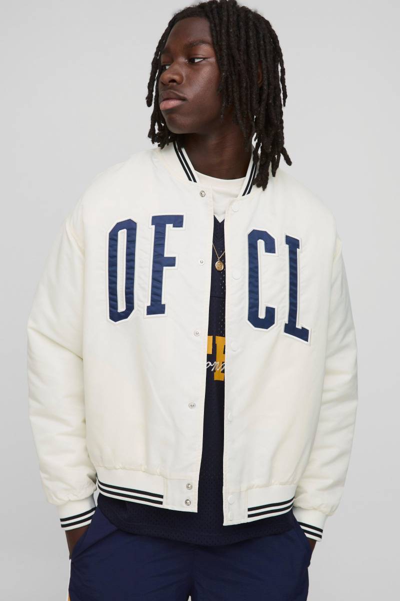 Kastige Oversize Nylon-Jacke mit Official-Stickerei - Ecru - S, Ecru von boohooman