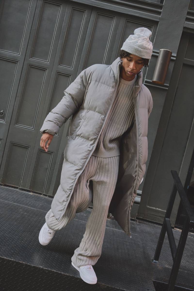 Oversized Crinkle Nylon Funnel Neck Longline Puffer Jacket - Grau - M, Grau von boohooman