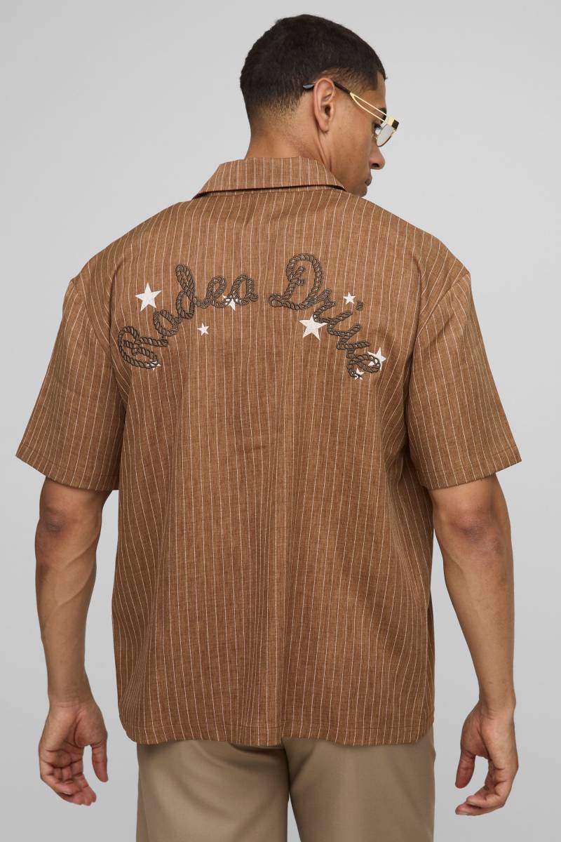 Gestreiftes Oversize Man besticktes Western-Hemd - Braun - XS, Braun von boohooman