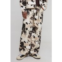 Parachute Jeans mit Kuh-Print und Gürtel - Braun - 32R, Braun von boohooman