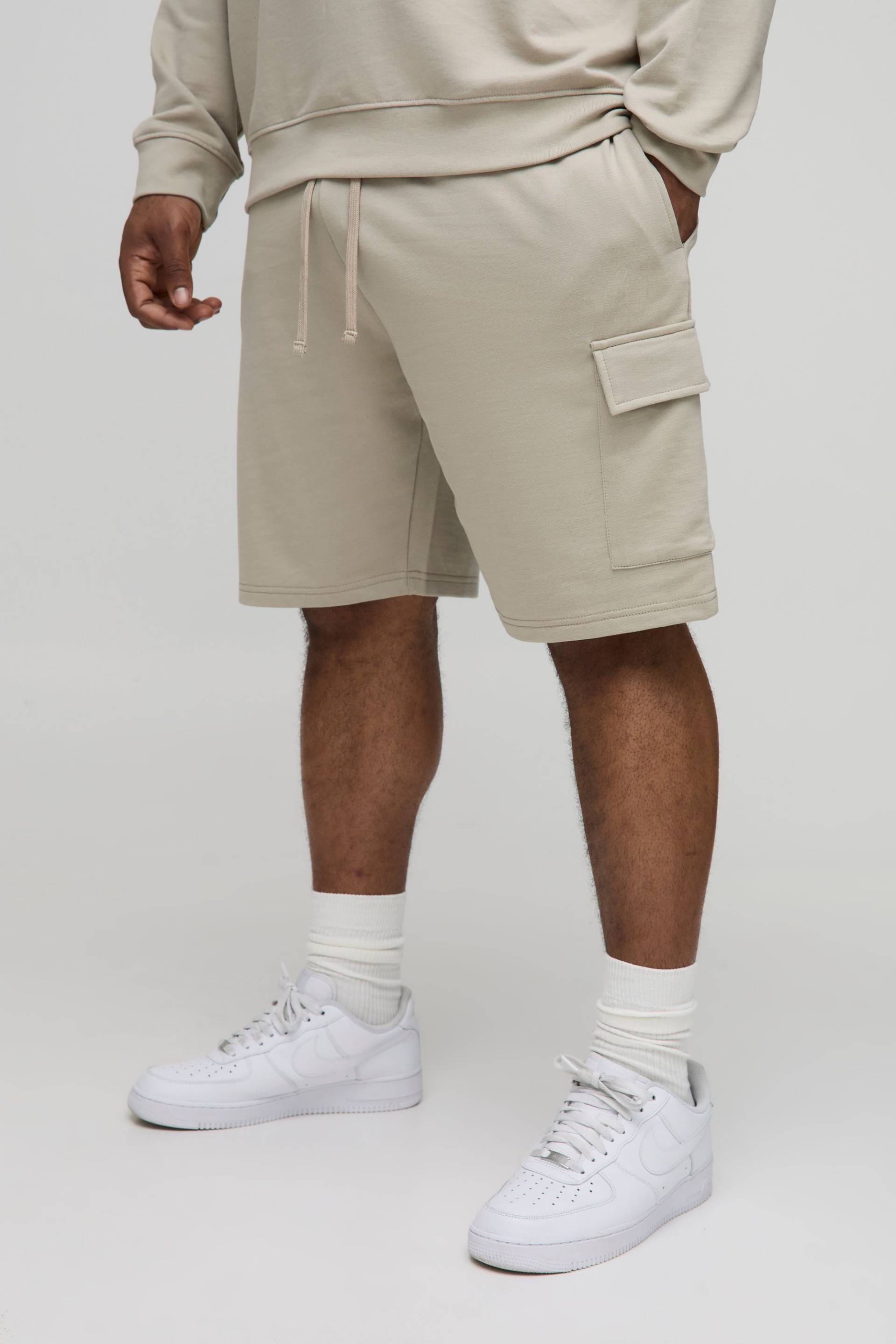 Plus Basic Cargo-Shorts - light khaki - 4XL, light khaki von boohooman