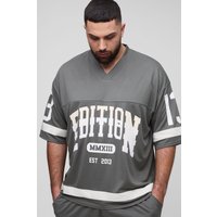 Plus Mesh T-Shirt mit V-Ausschnitt - Grau - 5XL, Grau von boohooman