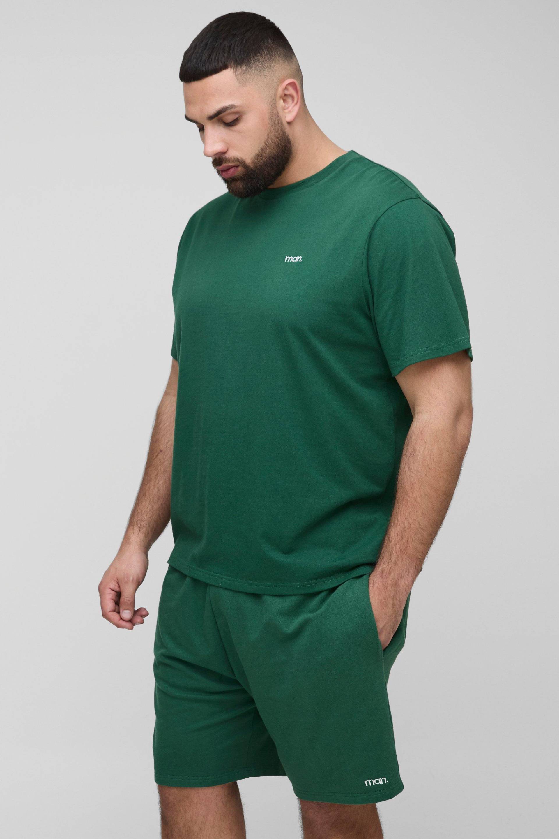 Plus besticktes Man T-Shirt und Shorts - Grün - 5XL, Grün von boohooman