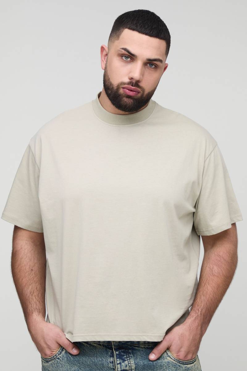 Plus kastiges Basic Oversize T-Shirt - light khaki - 3XL, light khaki von boohooman