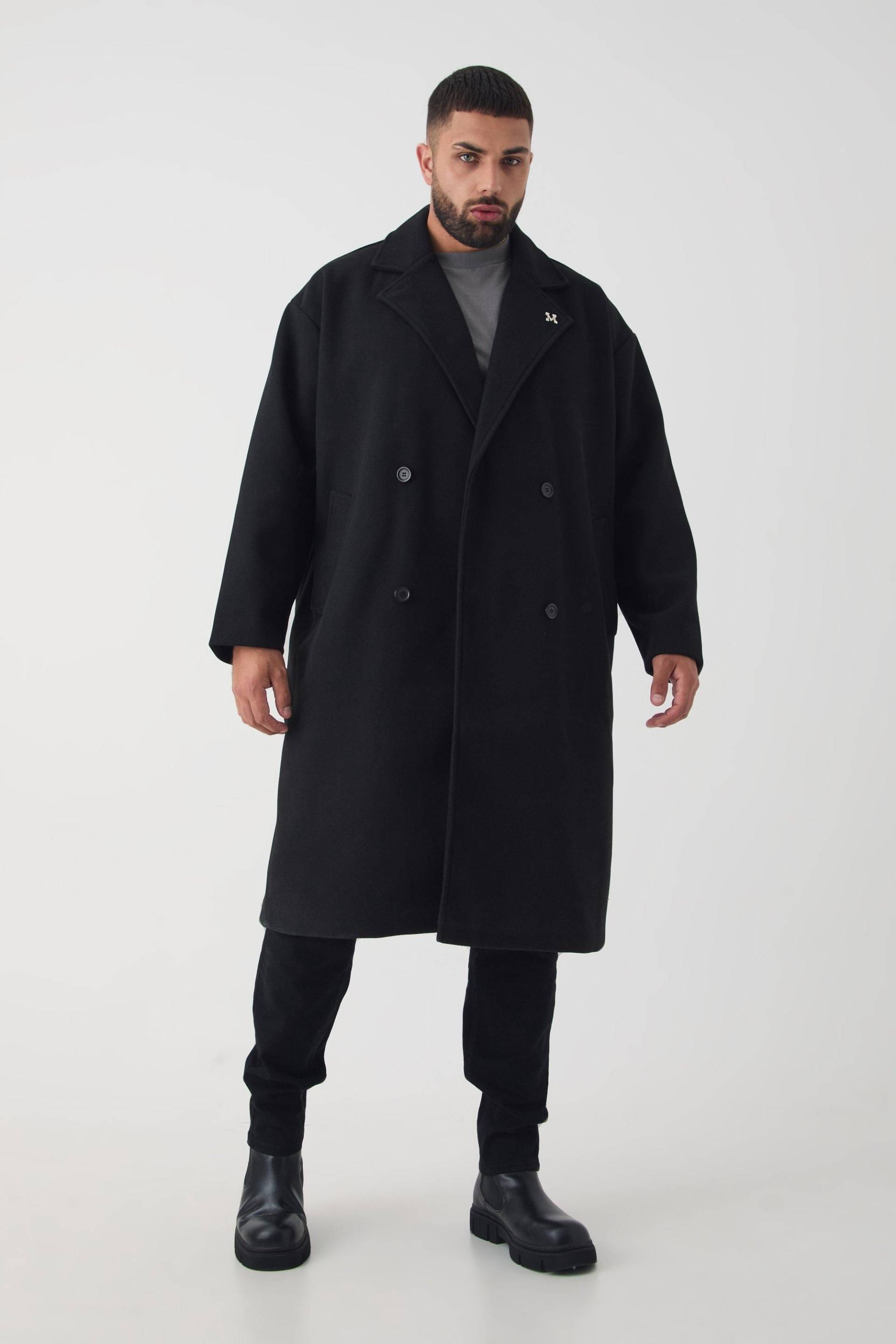 Plus zweireihiger Oversize Mantel in Schwarz von boohooman