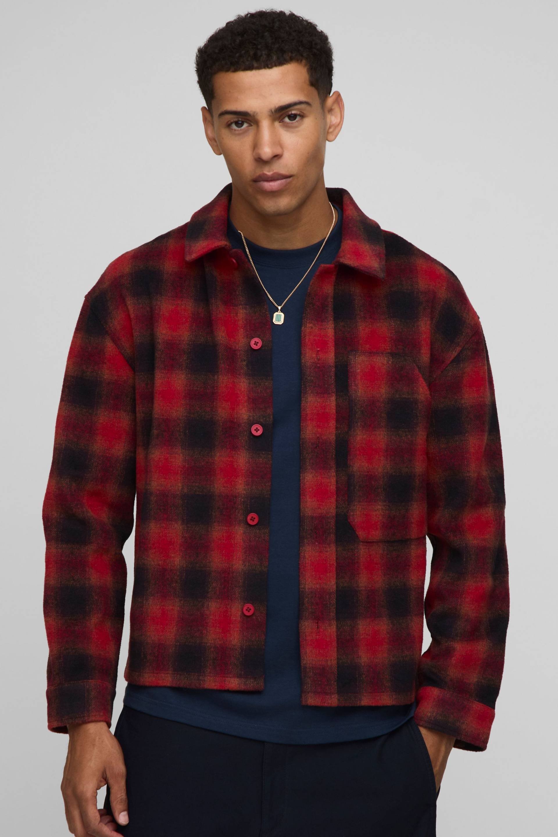 Kariertes Overshirt mit Taschen-Detail - Rot - M, Rot Kariertes Overshirt mit Taschen-Detail - Rot - M, Rot von boohooman