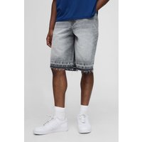 Graue Jorts mit Aufnäher - 28, Grau von boohooman