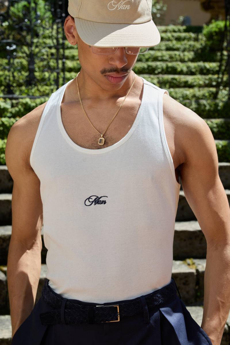 Geripptes vesttop mit Man-Stickerei - Weiß - M, Weiß von boohooman