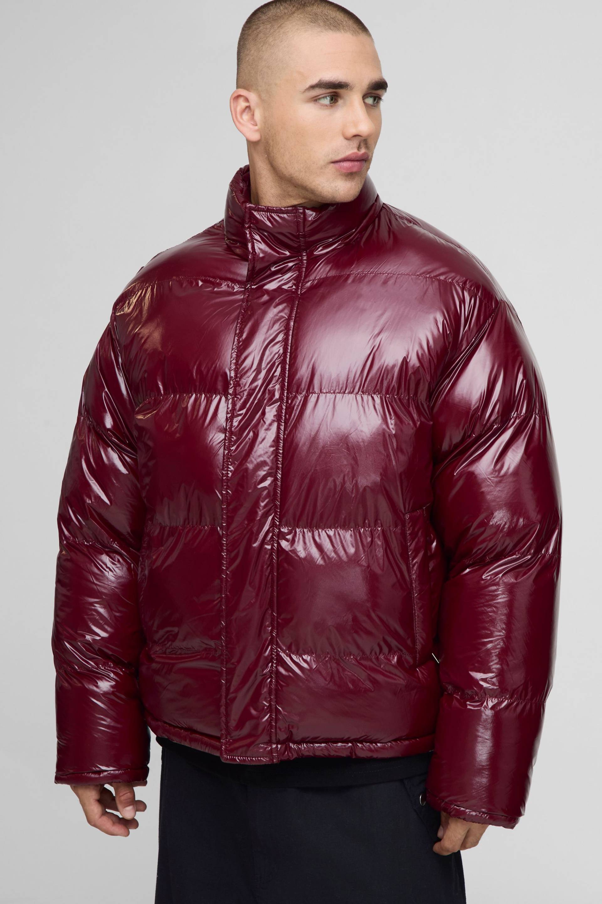 Wendbare Steppjacke mit Trichterkragen - Burgund - XS, Burgund Wendbare Steppjacke mit Trichterkragen - Burgund - XS, Burgund von boohooman