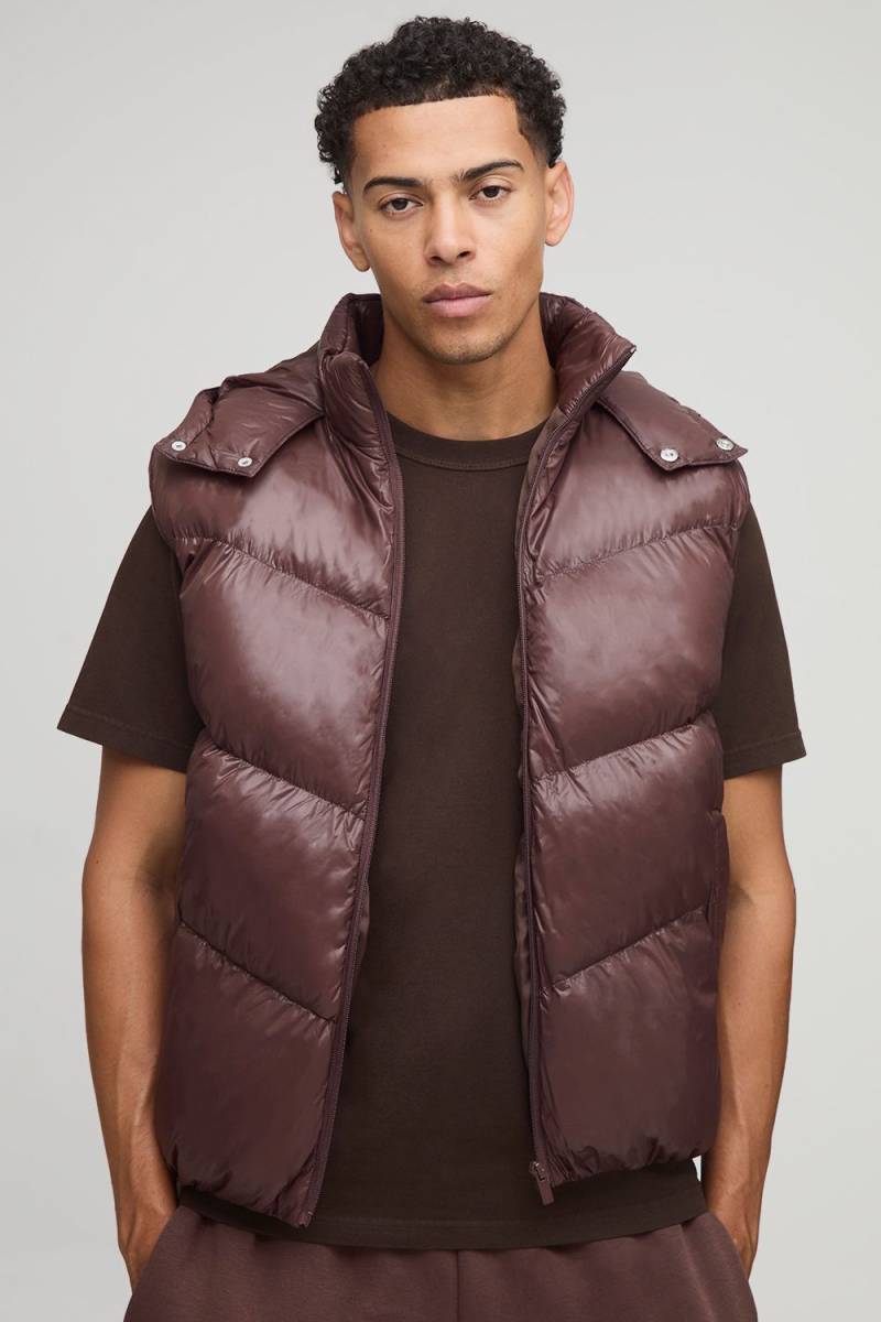Glänzende Steppweste mit Kapuze - Braun - XS, Braun Glänzende Steppweste mit Kapuze - Braun - XS, Braun von boohooman