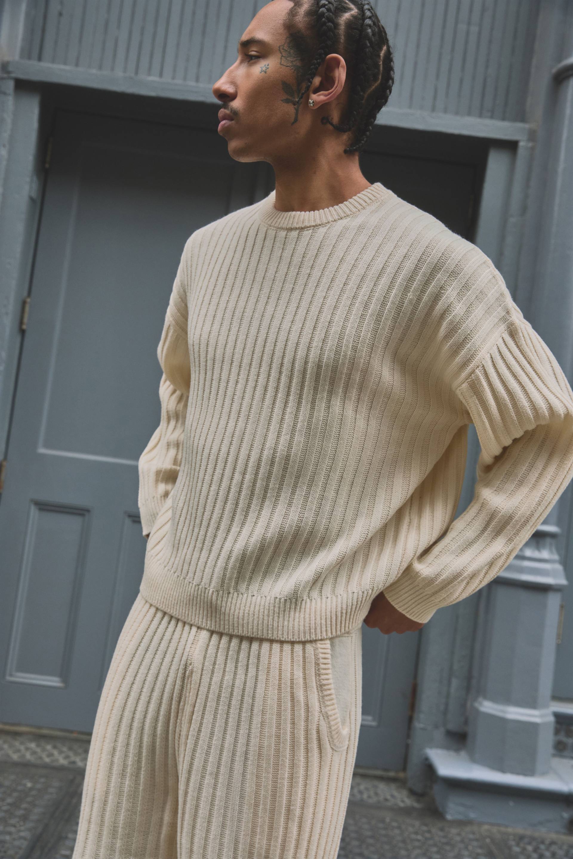 Kastiger gerippter Man Pullover - Ecru - S, Ecru von boohooman