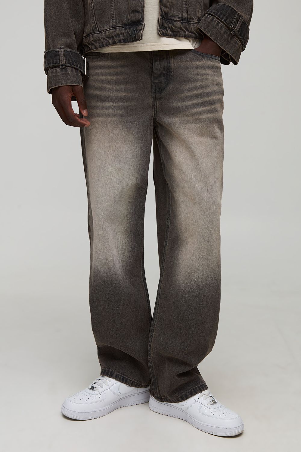 Lockere Jeans - Schwarz - 34R, Schwarz von boohooman
