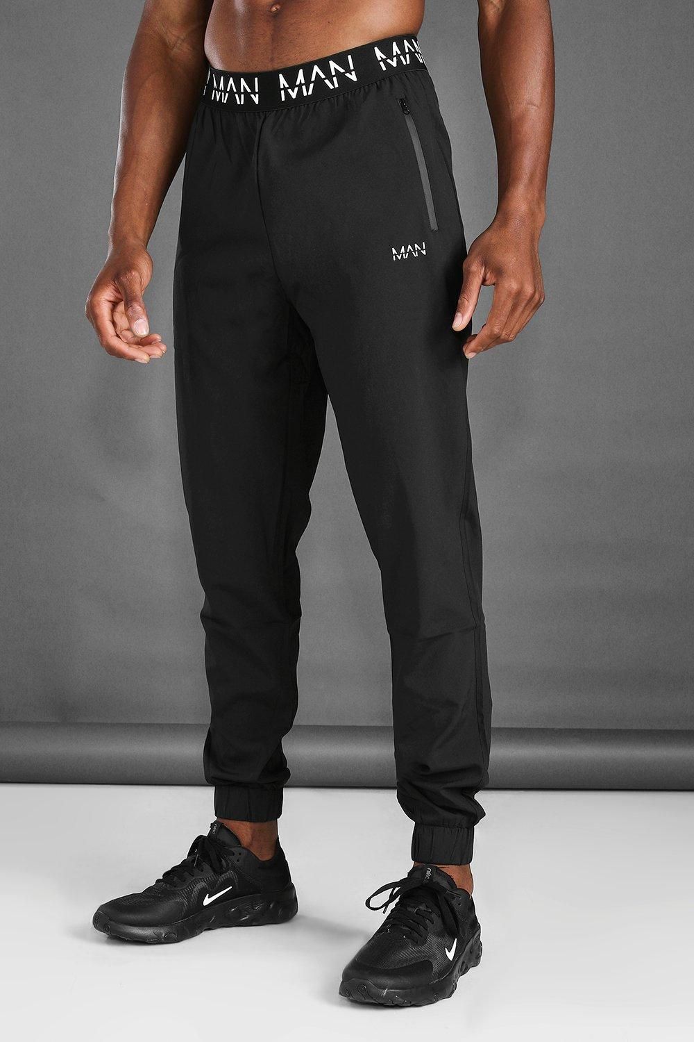 Schmale Man Active Jogginghose mit Man-Bund - schwarz - XS, schwarz Schmale Man Active Jogginghose mit Man-Bund - schwarz - XS, schwarz von boohooman