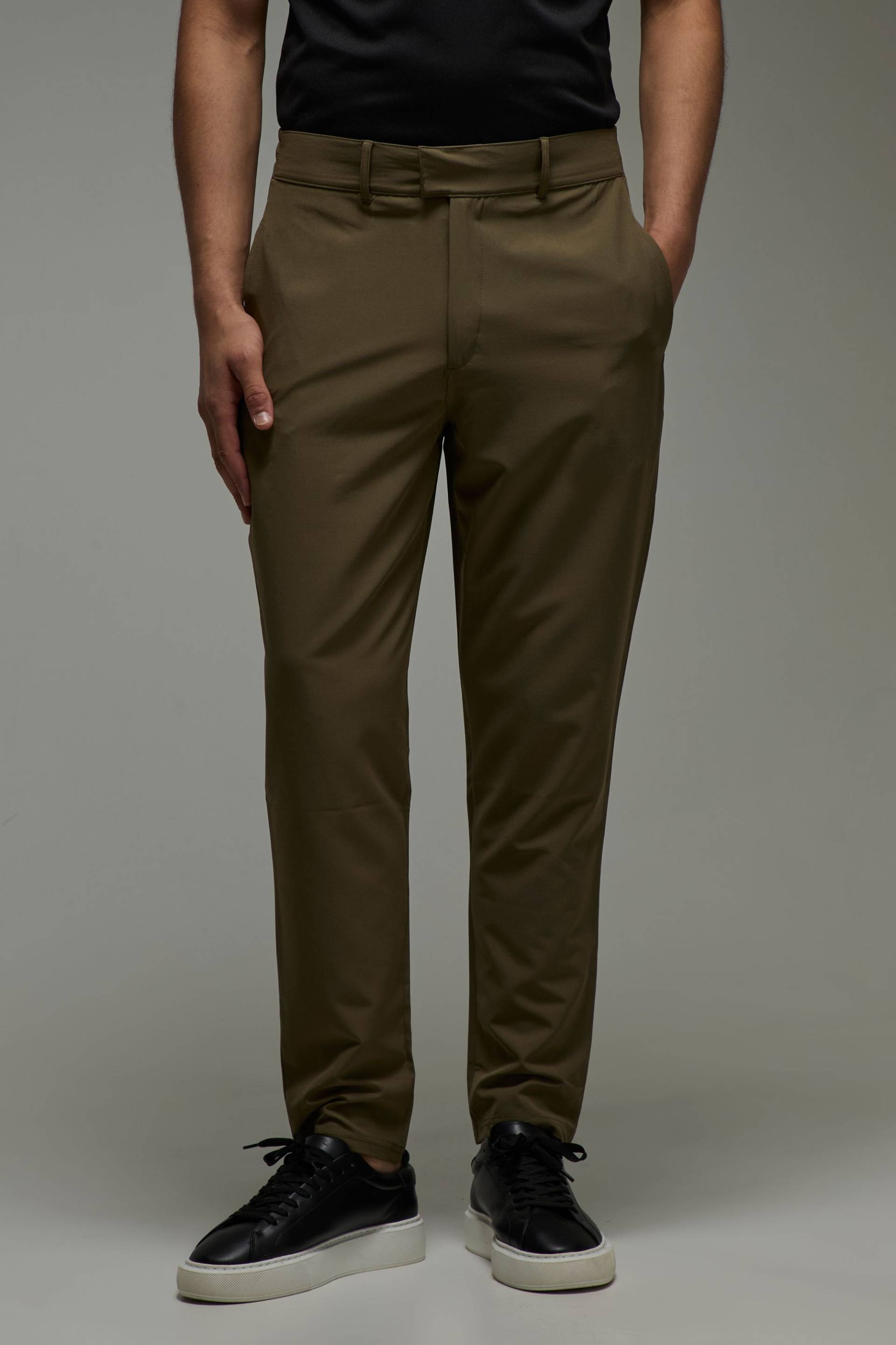 Schmale Man Active Stretch Golf-Hose - Khaki - 2XL, Khaki von boohooman