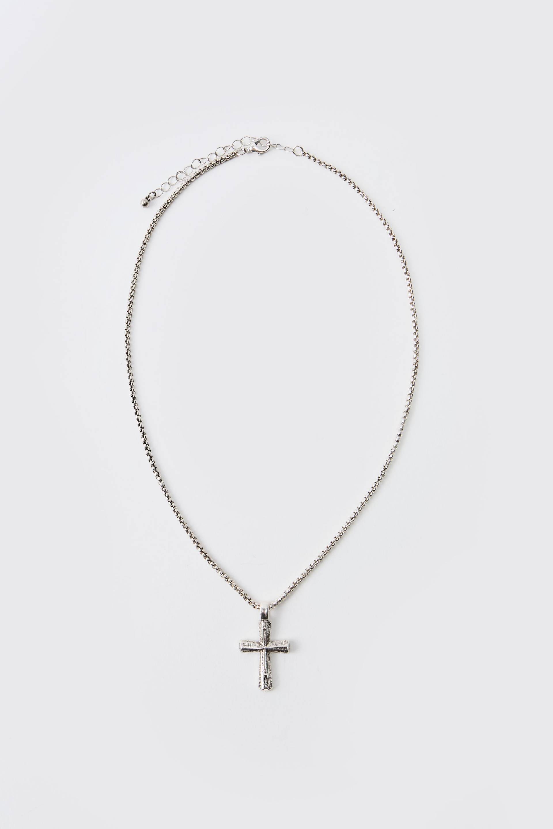 Silberner Kreuz-Anhänger von boohooman