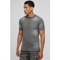 Slim-Fit T-Shirt mit bestickter Tasche - Grau - S, Grau von boohooman