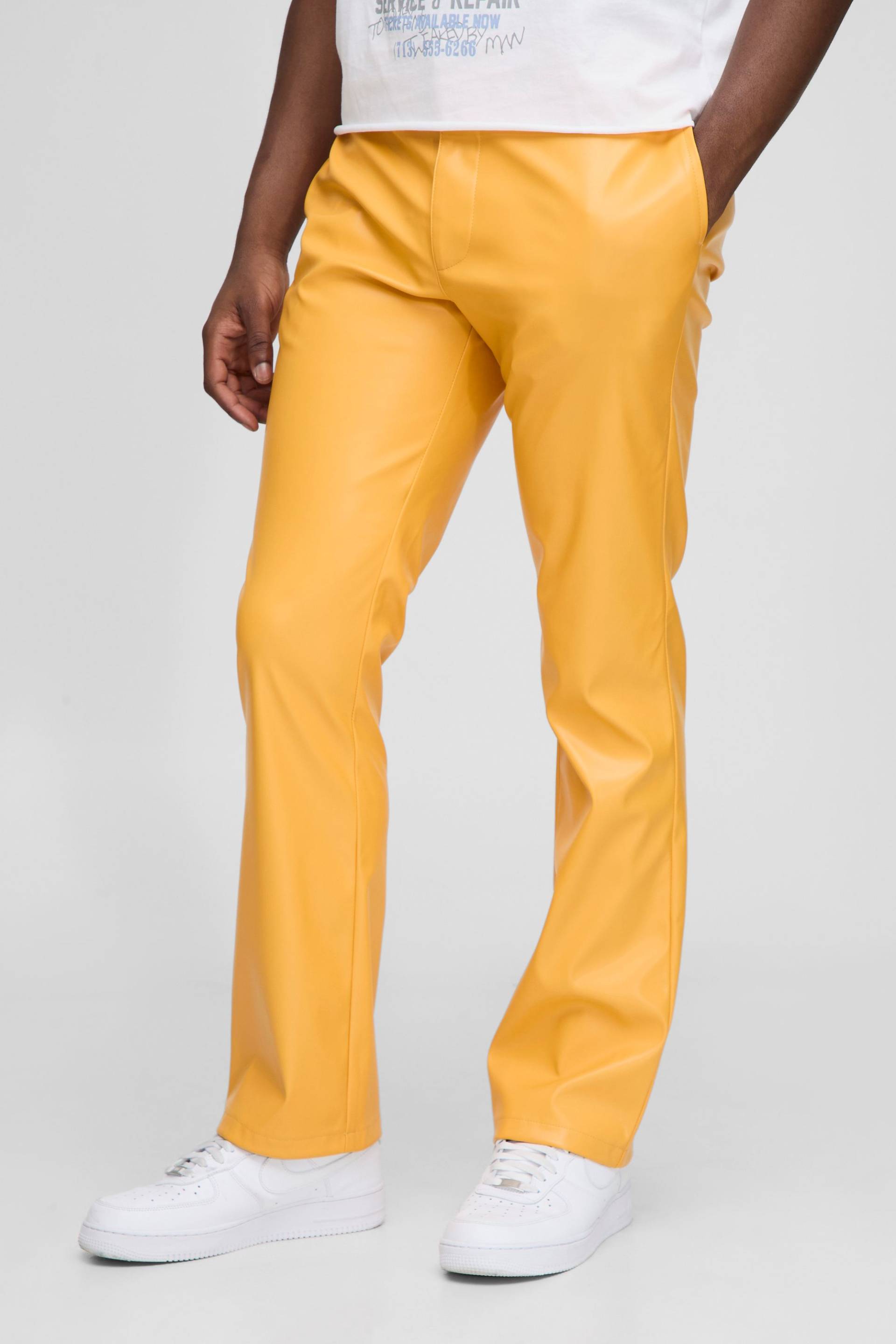 Slim-Fit PU-Schlaghose - Gelb - 28, Gelb von boohooman