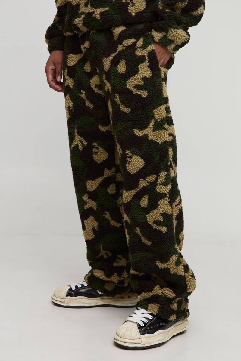 Camouflage Borg-Jogginghose mit geradem Bein - Khaki - M, Khaki von boohooman