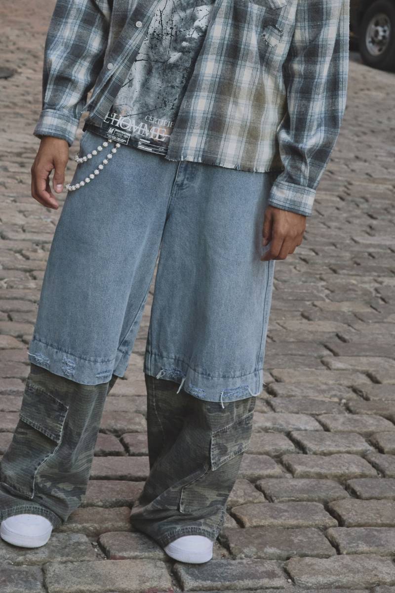 Super Baggy Layered Camo Cargo Jeans von boohooman